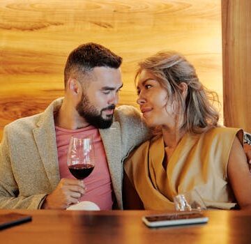 Toxic dating culture in Saskatchewan: Social media “red flag” groups reshape trust, accountability, and risk